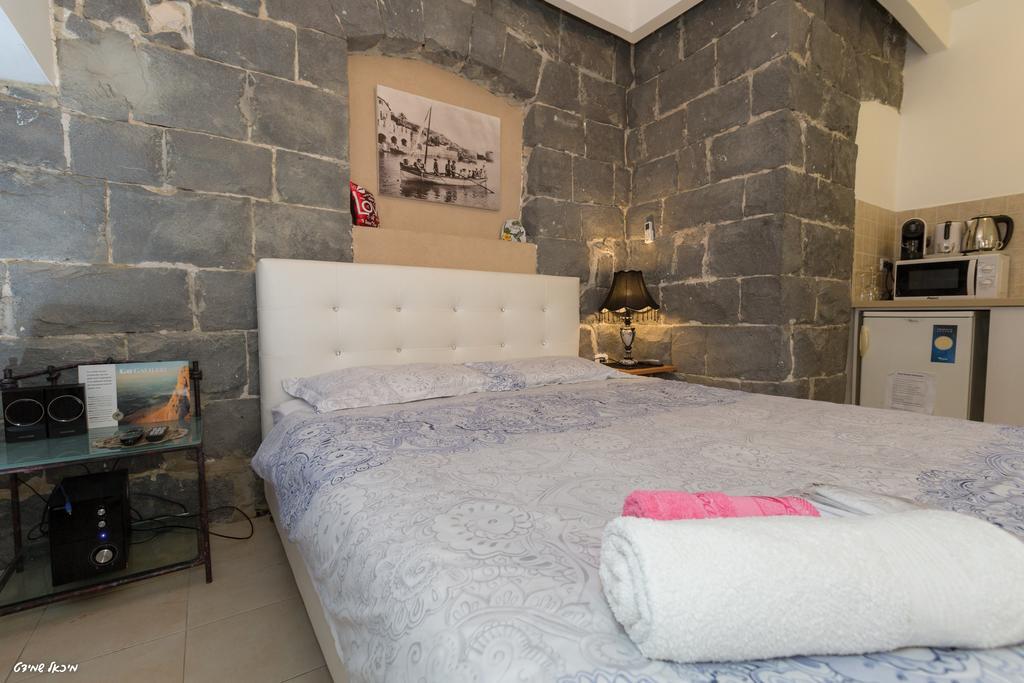 Bridge To Peace Hotel Тиберия Екстериор снимка