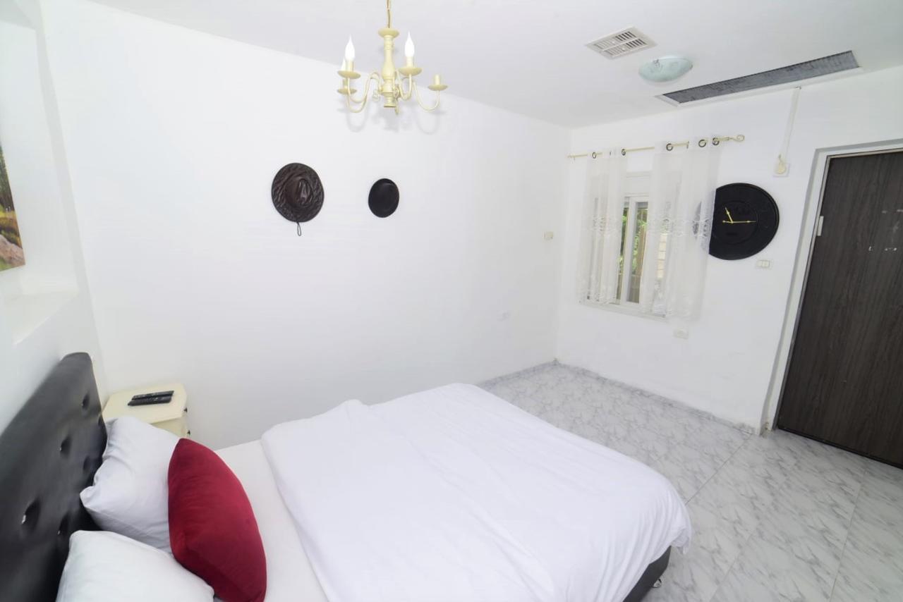 Bridge To Peace Hotel Тиберия Екстериор снимка